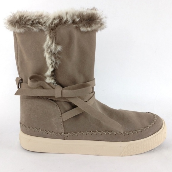 TOMS Vista Pull On faux fur waterproof Boot 6.5 - Picture 2 of 7
